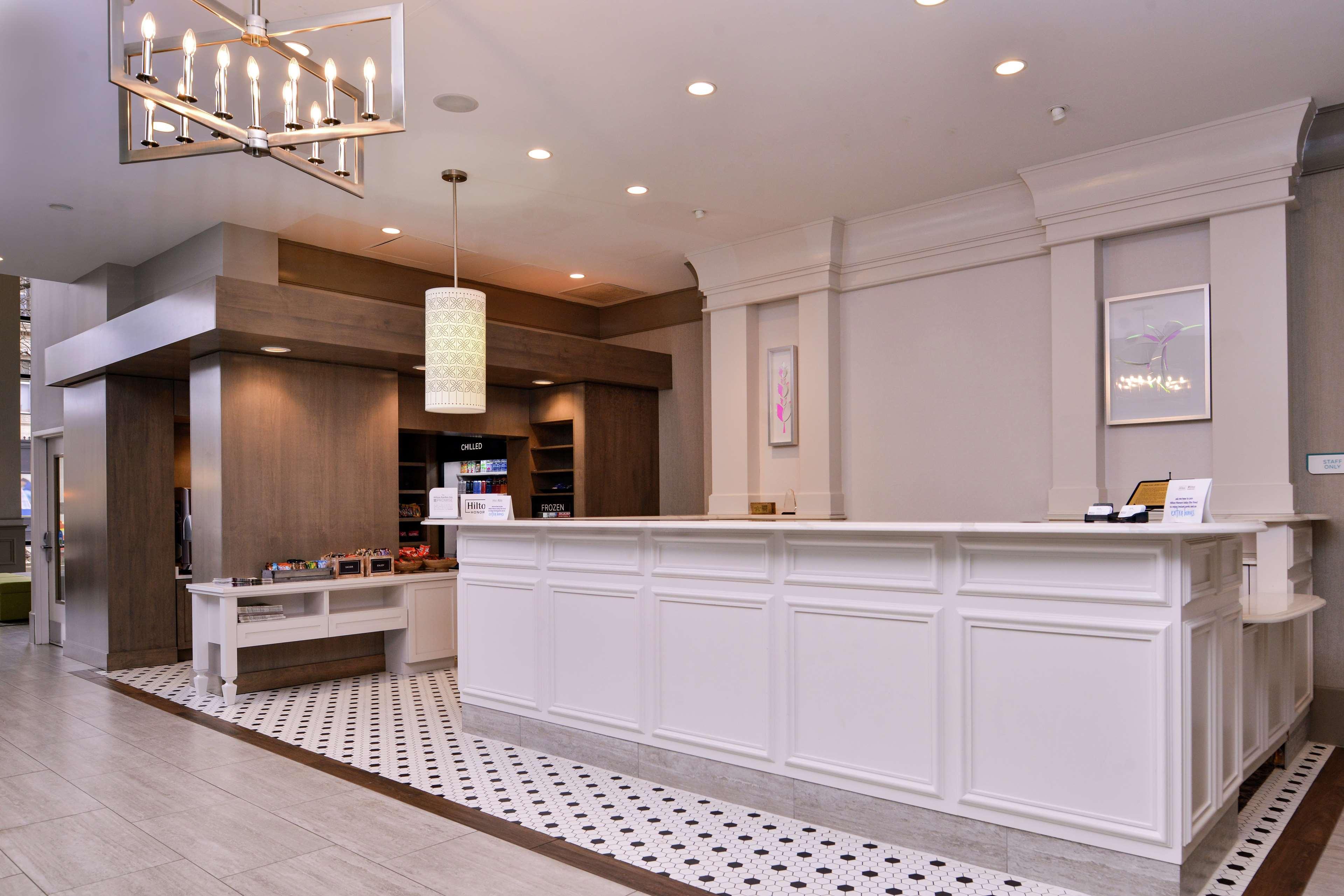Hilton Garden Inn Terre Haute Ngoại thất bức ảnh