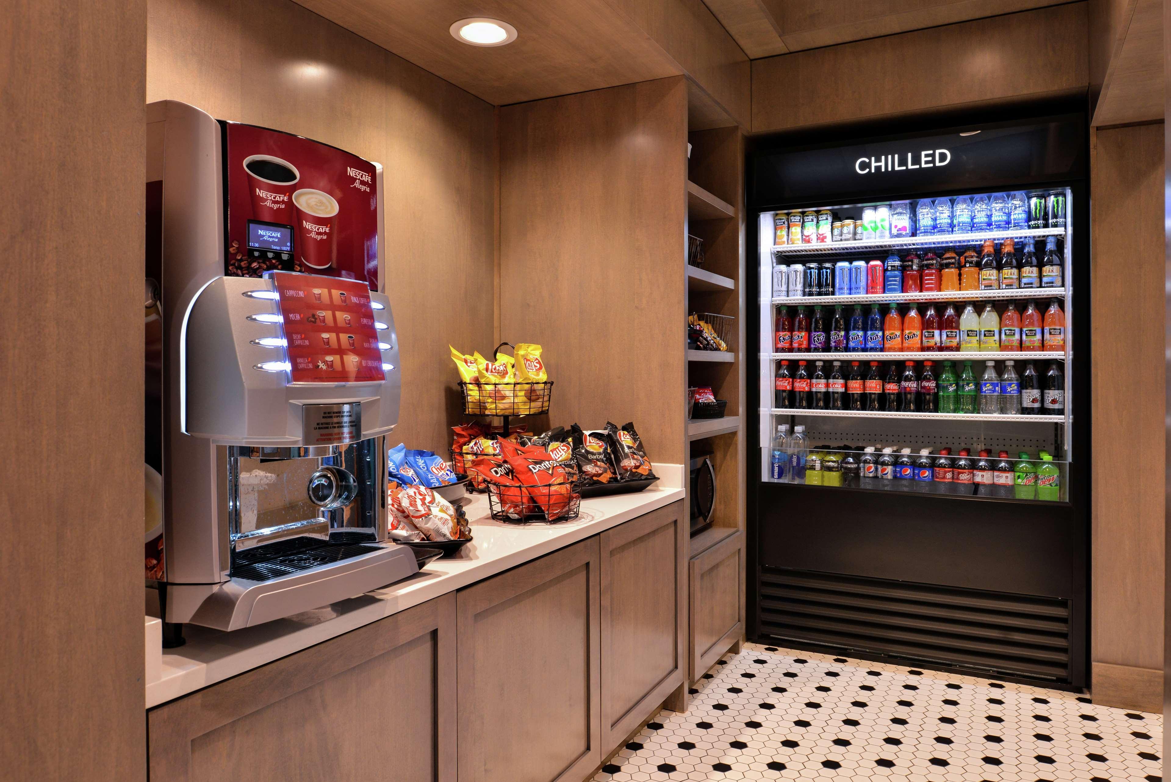 Hilton Garden Inn Terre Haute Ngoại thất bức ảnh