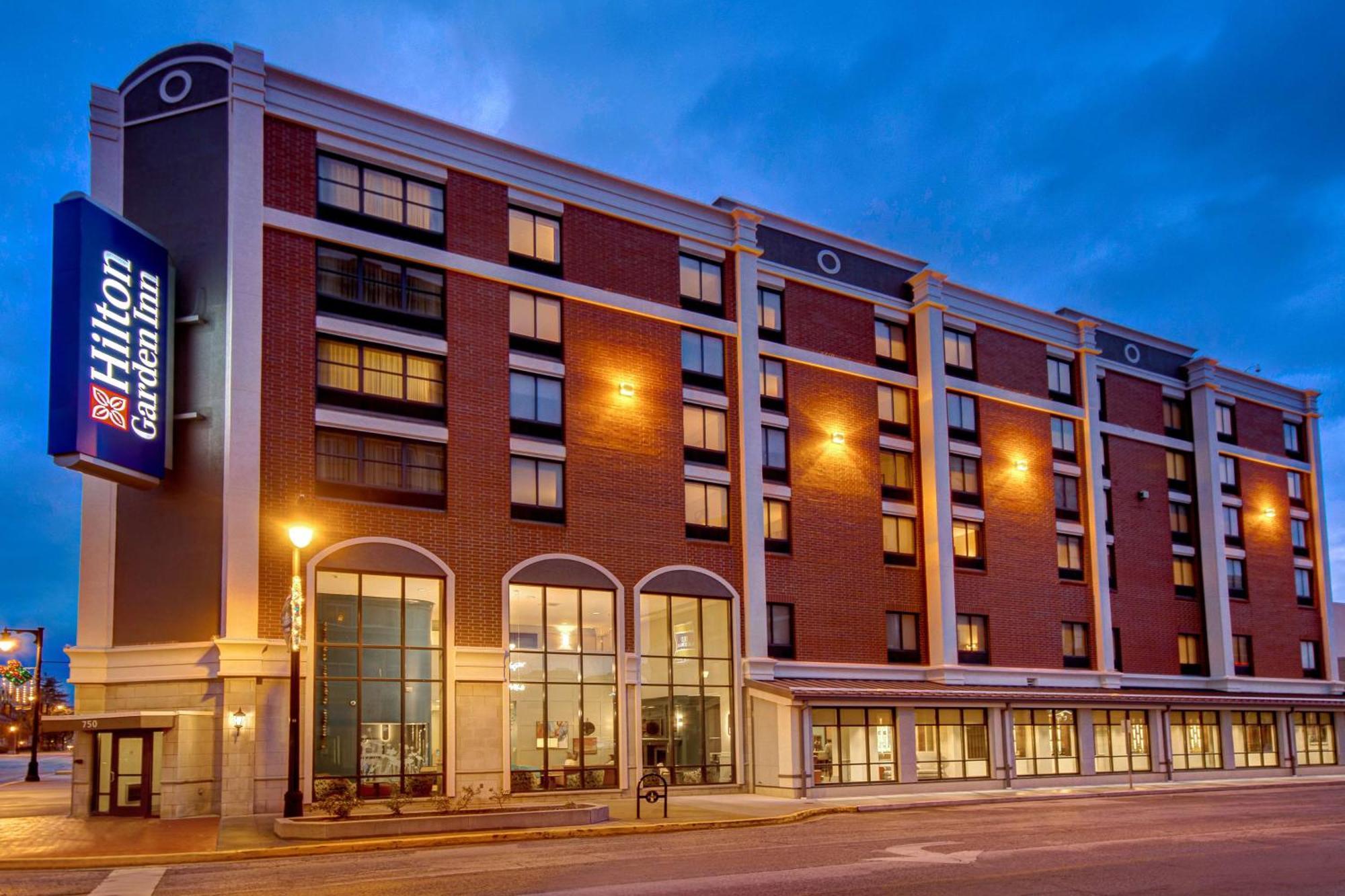 Hilton Garden Inn Terre Haute Ngoại thất bức ảnh