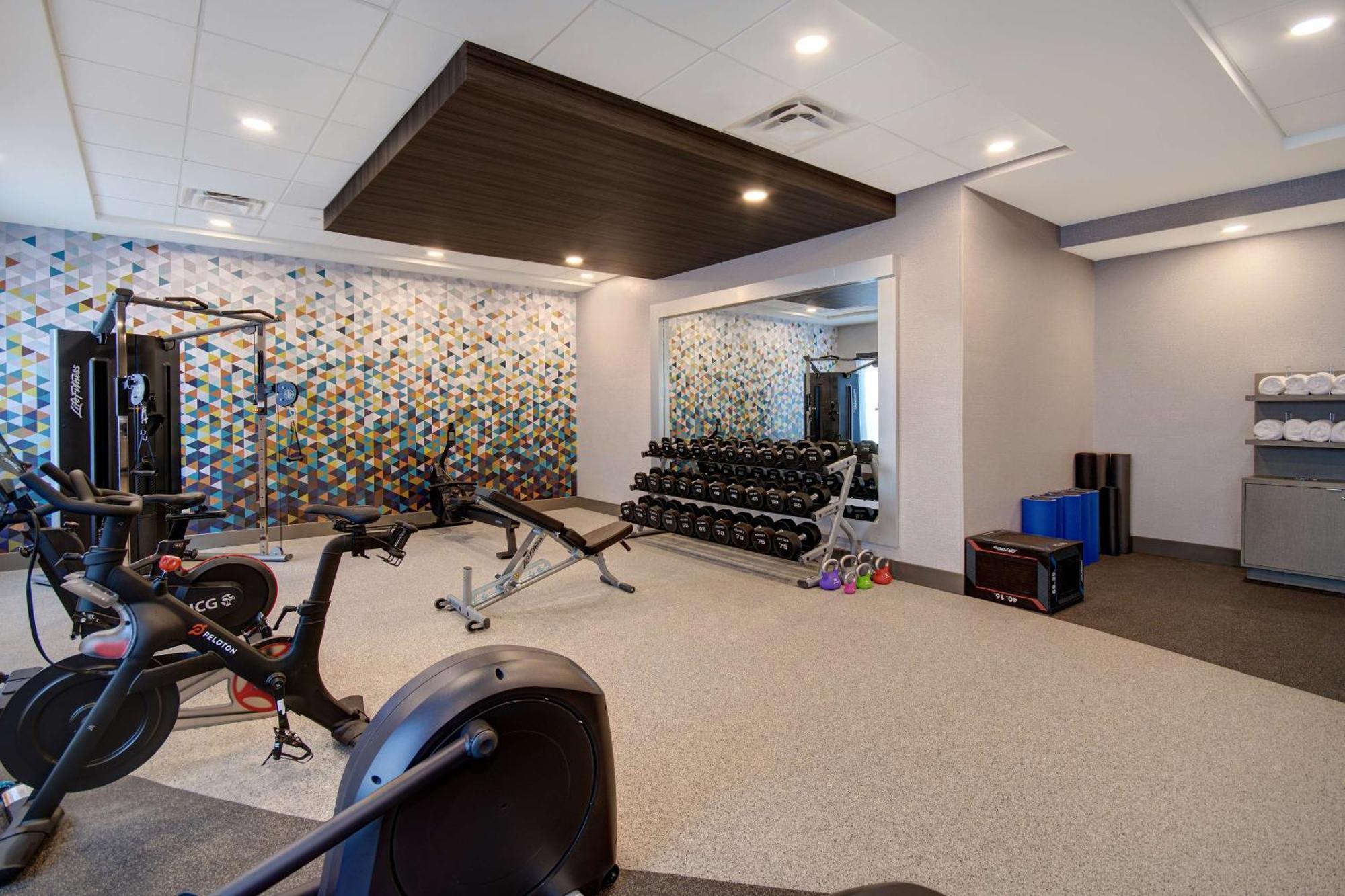 Hilton Garden Inn Terre Haute Ngoại thất bức ảnh
